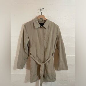 WOMEN’ LONDON FOG BELTED RAIN COAT‎ SIZE M
